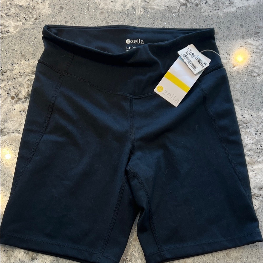 NWT Zella Black Side Pockets Activewear Bike Shorts